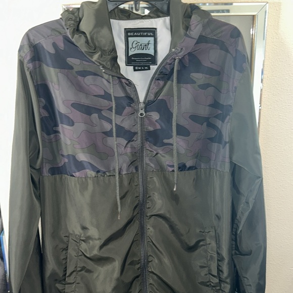 BEAUTIFUL GIANT - GREEN & CAMO WIND/RAIN JACKET - Picture 2 of 5